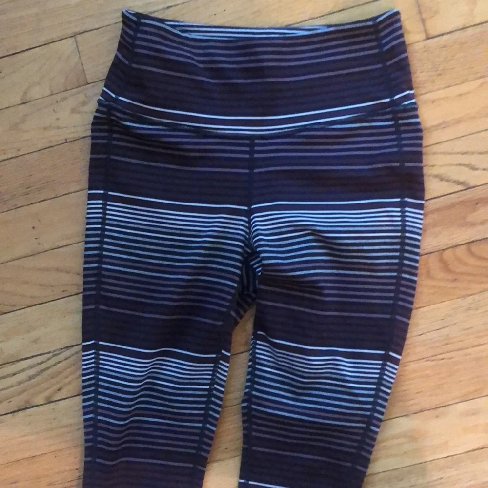 Super cute athleta striped leggings - Picture 5 of 5